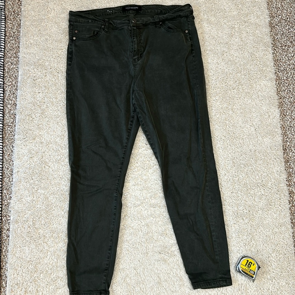 LIVERPOOL 16 olive colored super soft The Skinny jeans in GUC
